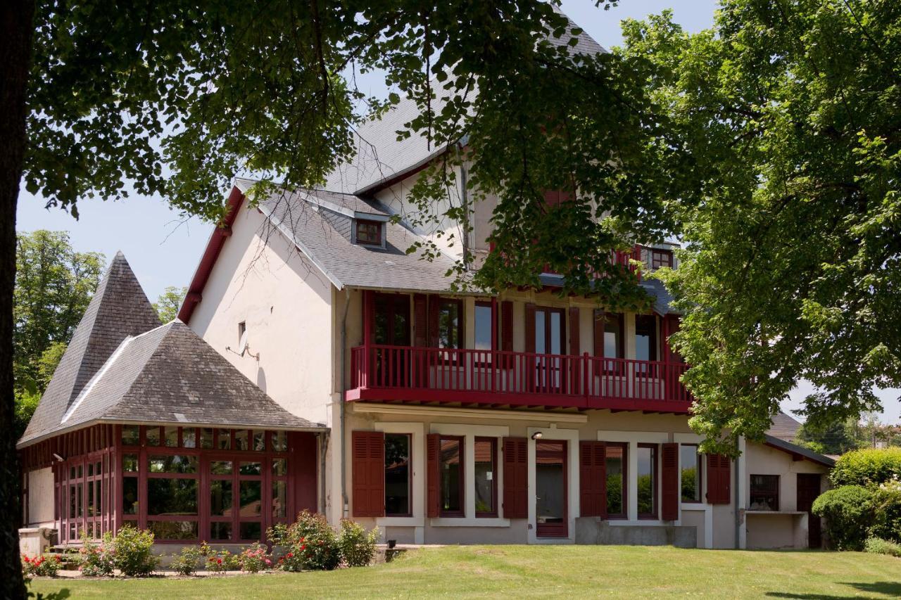 Hotel Le Monde De Charlie Bellerive-sur-Allier Exterior foto