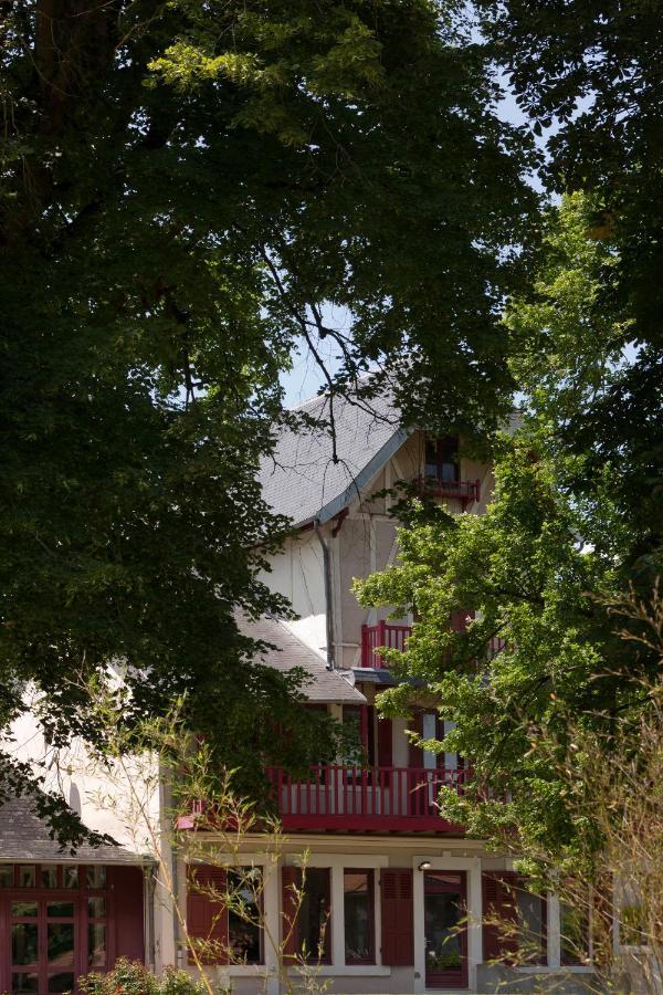 Hotel Le Monde De Charlie Bellerive-sur-Allier Exterior foto